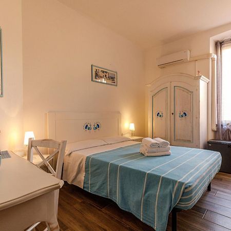 Onlyrooms I - Central & Quiet Area Cagliari Buitenkant foto