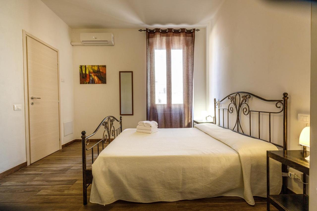 Onlyrooms I - Central & Quiet Area Cagliari Buitenkant foto