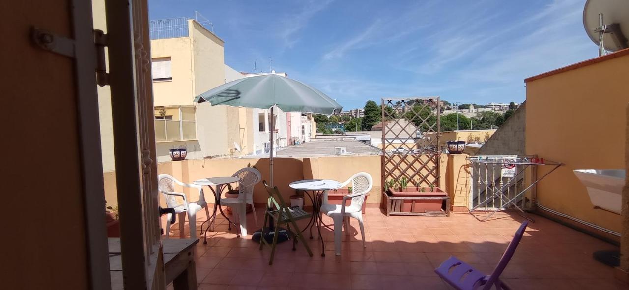 Onlyrooms I - Central & Quiet Area Cagliari Buitenkant foto