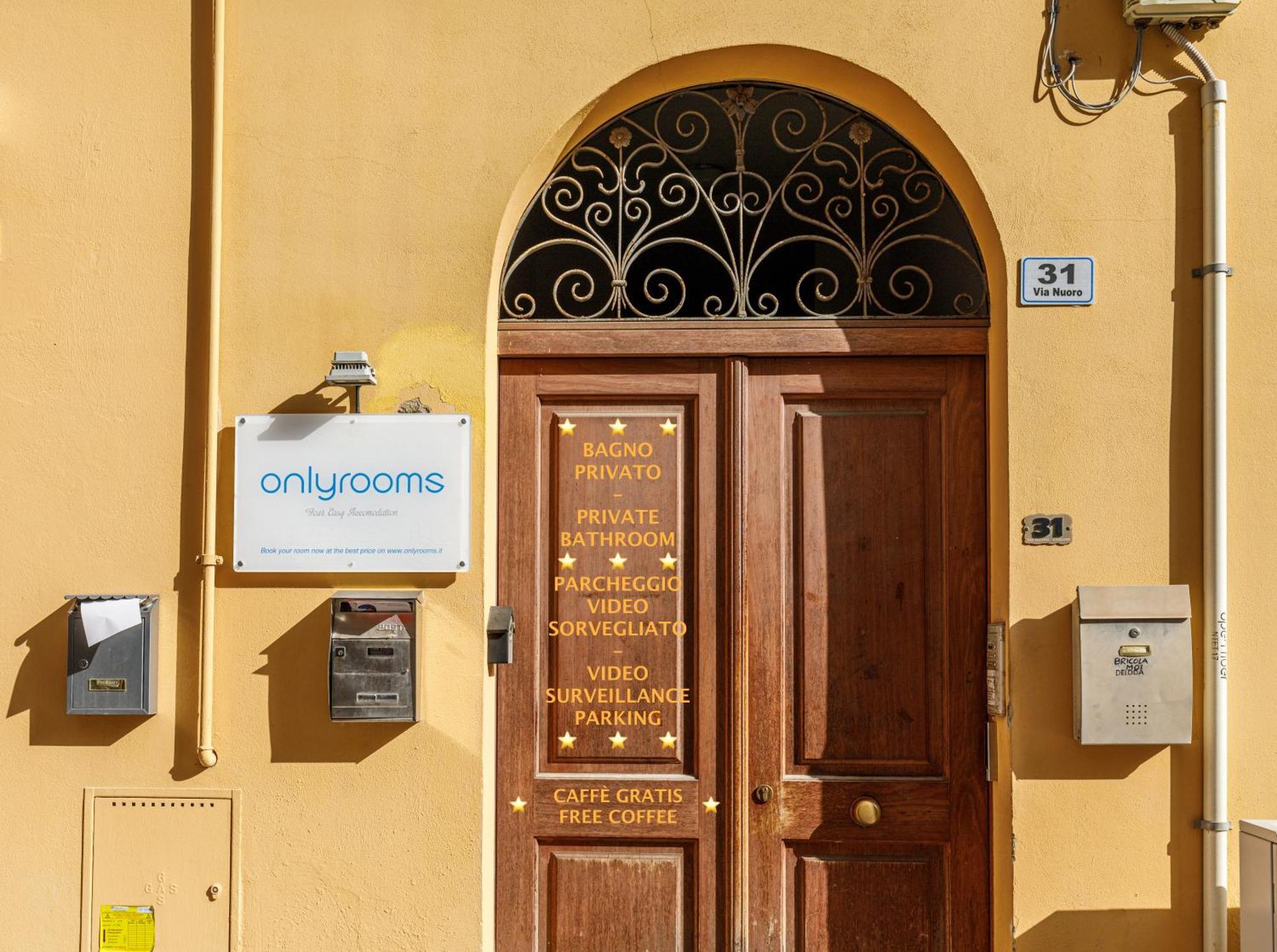 Onlyrooms I - Central & Quiet Area Cagliari Buitenkant foto