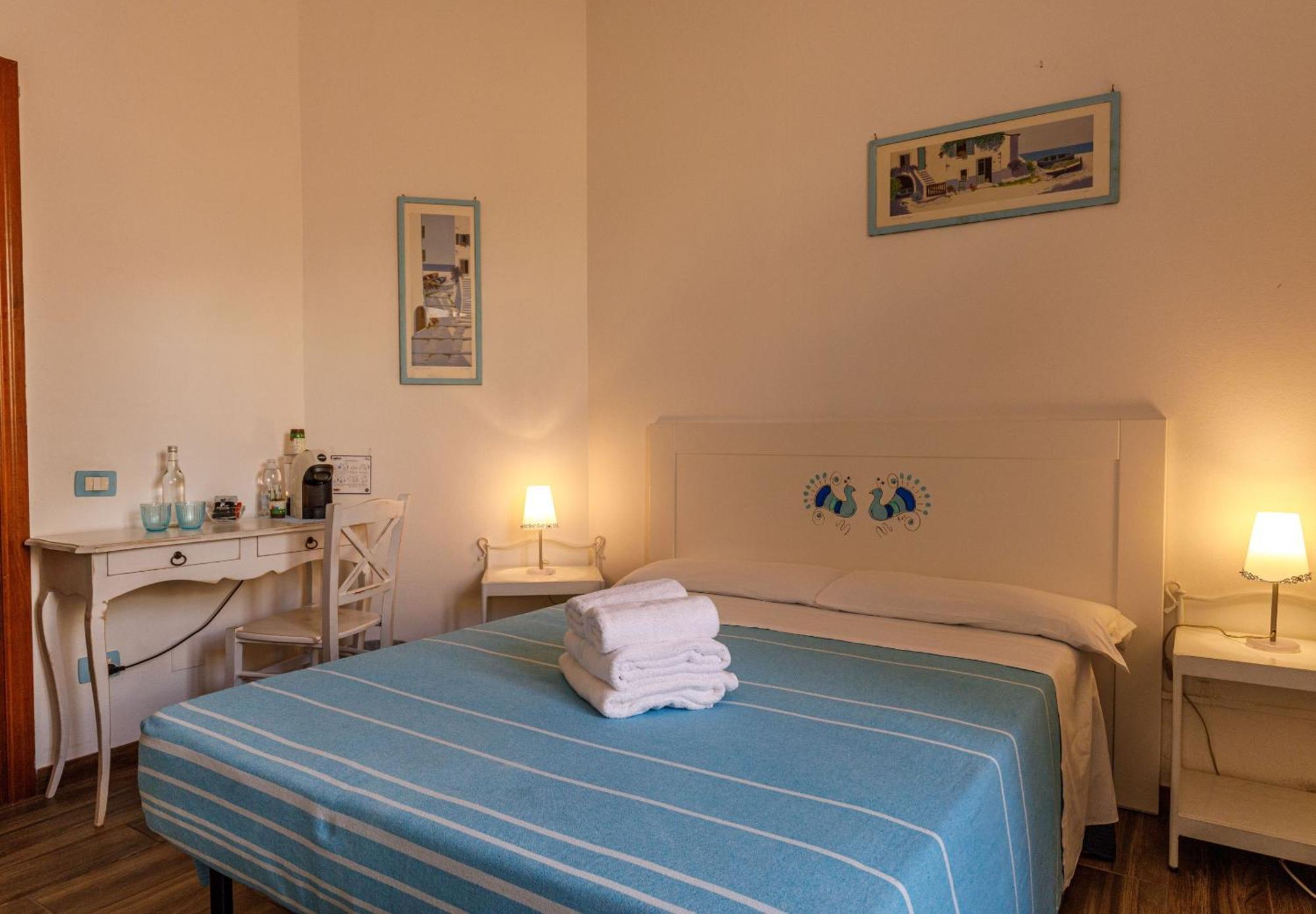 Onlyrooms I - Central & Quiet Area Cagliari Buitenkant foto