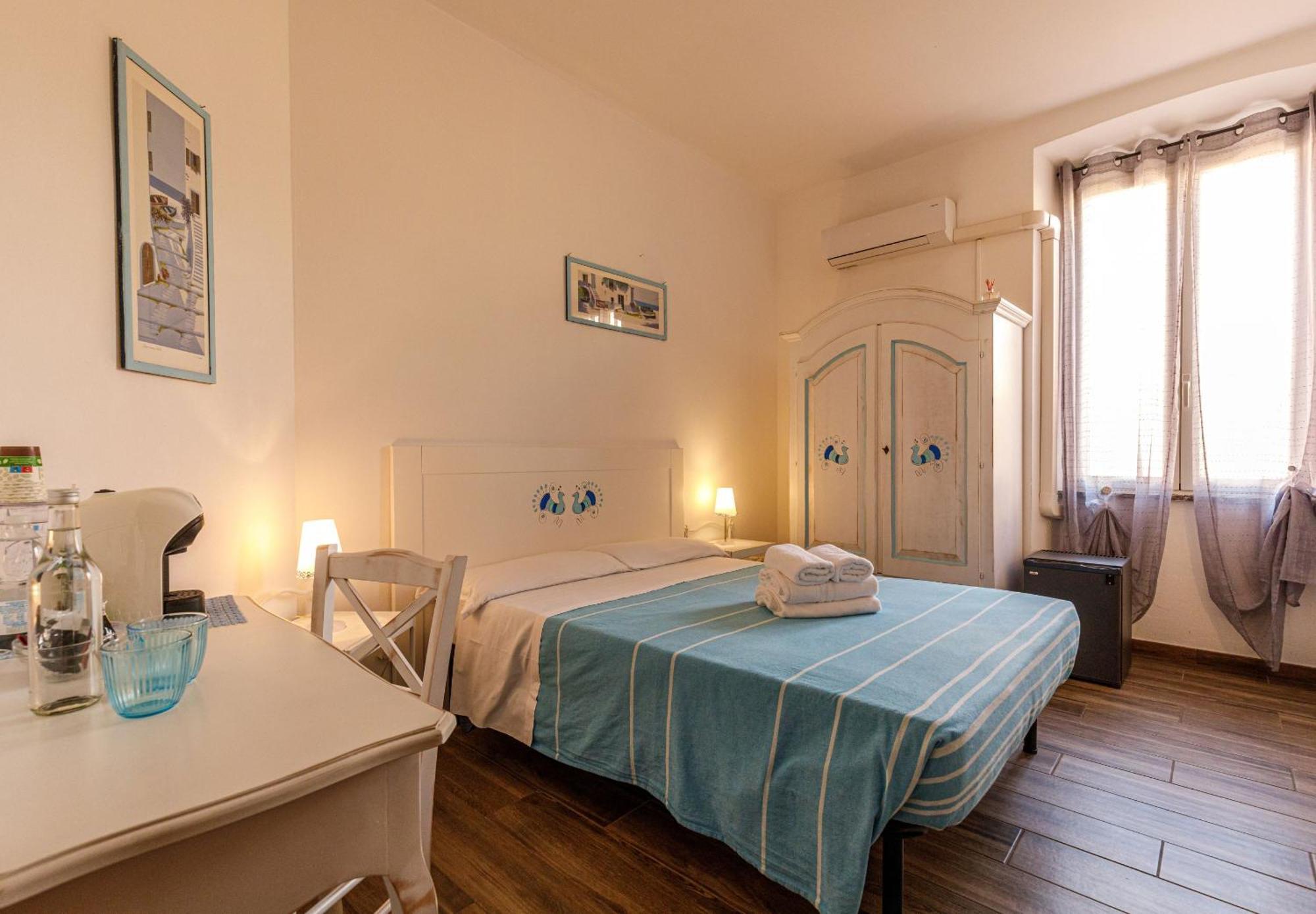 Onlyrooms I - Central & Quiet Area Cagliari Buitenkant foto